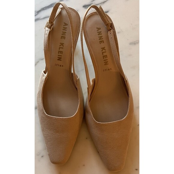 Anne Klein Women’s Rosel Beige Suede Square Toe Slingback Heals Size 8 1/2 NWOB - Picture 1 of 8